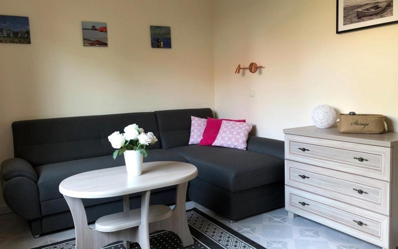 Apartamenty Winniczki โปเบียโรโว ภายนอก รูปภาพ