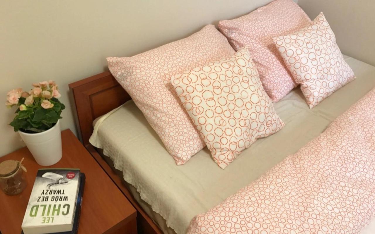 Apartamenty Winniczki โปเบียโรโว ภายนอก รูปภาพ